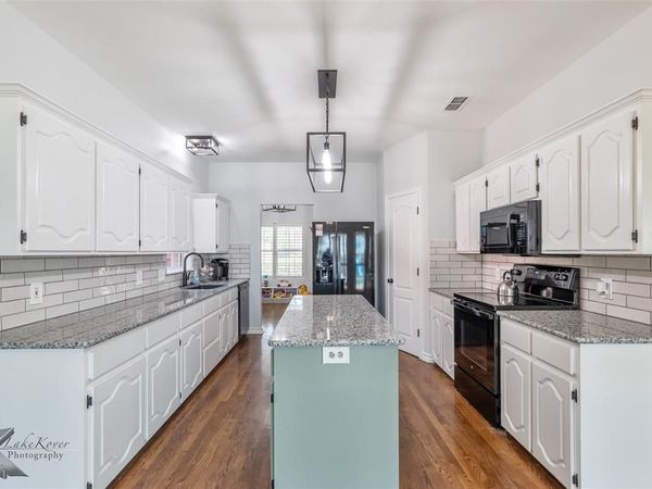 8541 Saddle Creek Road, Abilene, TX 79602