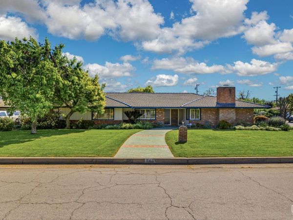 2444 Pine Street, Bakersfield, CA 93301