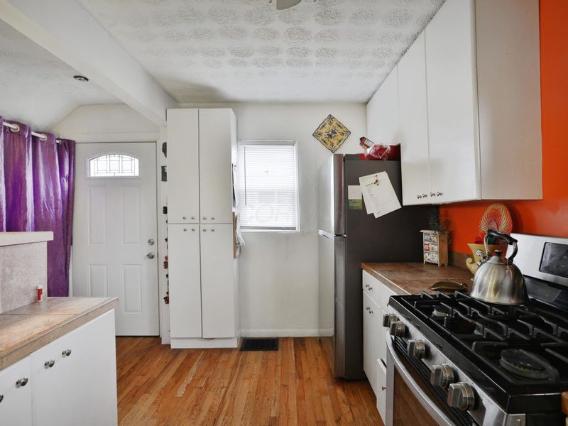 957 E 13th Avenue, Columbus, OH 43211 Photo 12