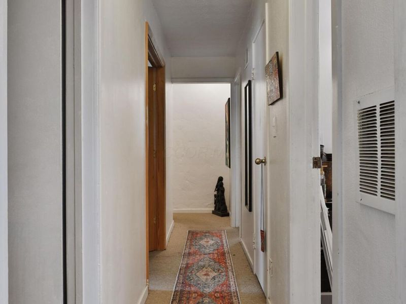 957 E 13th Avenue, Columbus, OH 43211 Photo 18