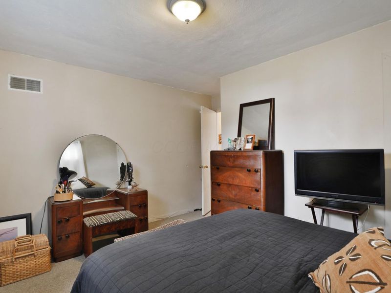 957 E 13th Avenue, Columbus, OH 43211 Photo 28