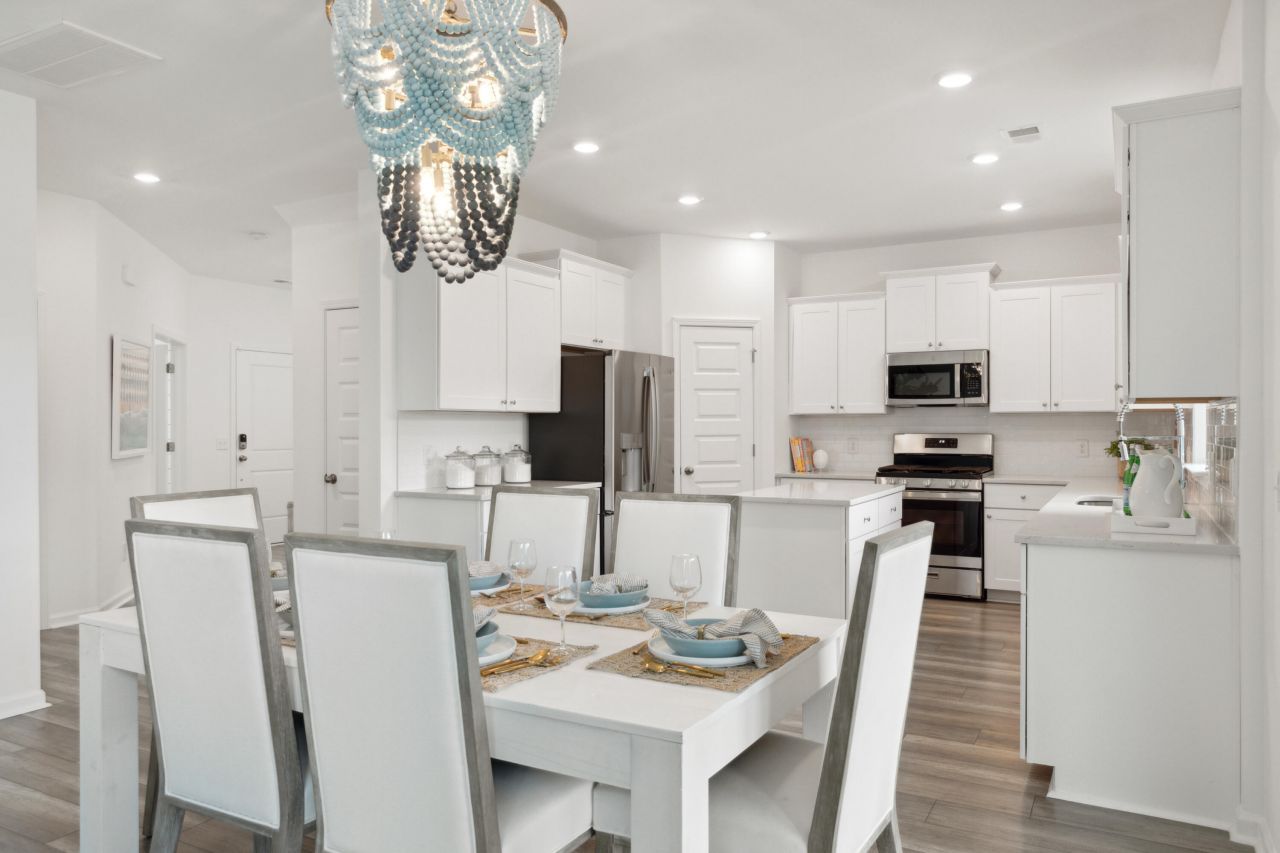 1034 Patagonia Street Photo 6