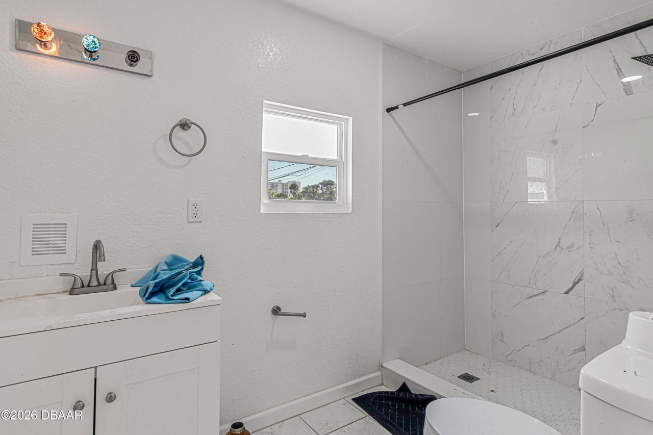 502 N Halifax Avenue, Daytona Beach, FL 32118 Photo
