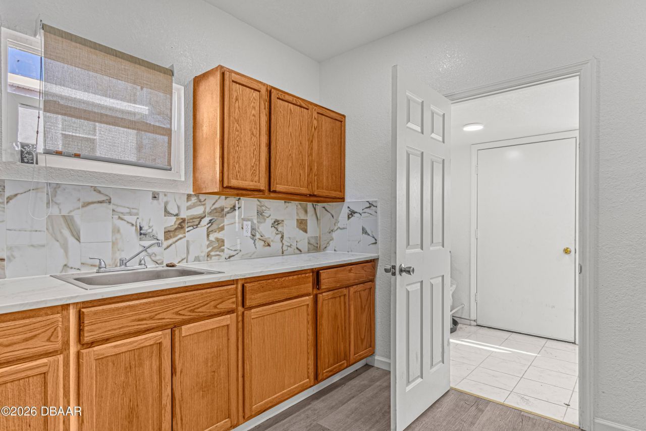 502 N Halifax Avenue, Daytona Beach, FL 32118 Photo
