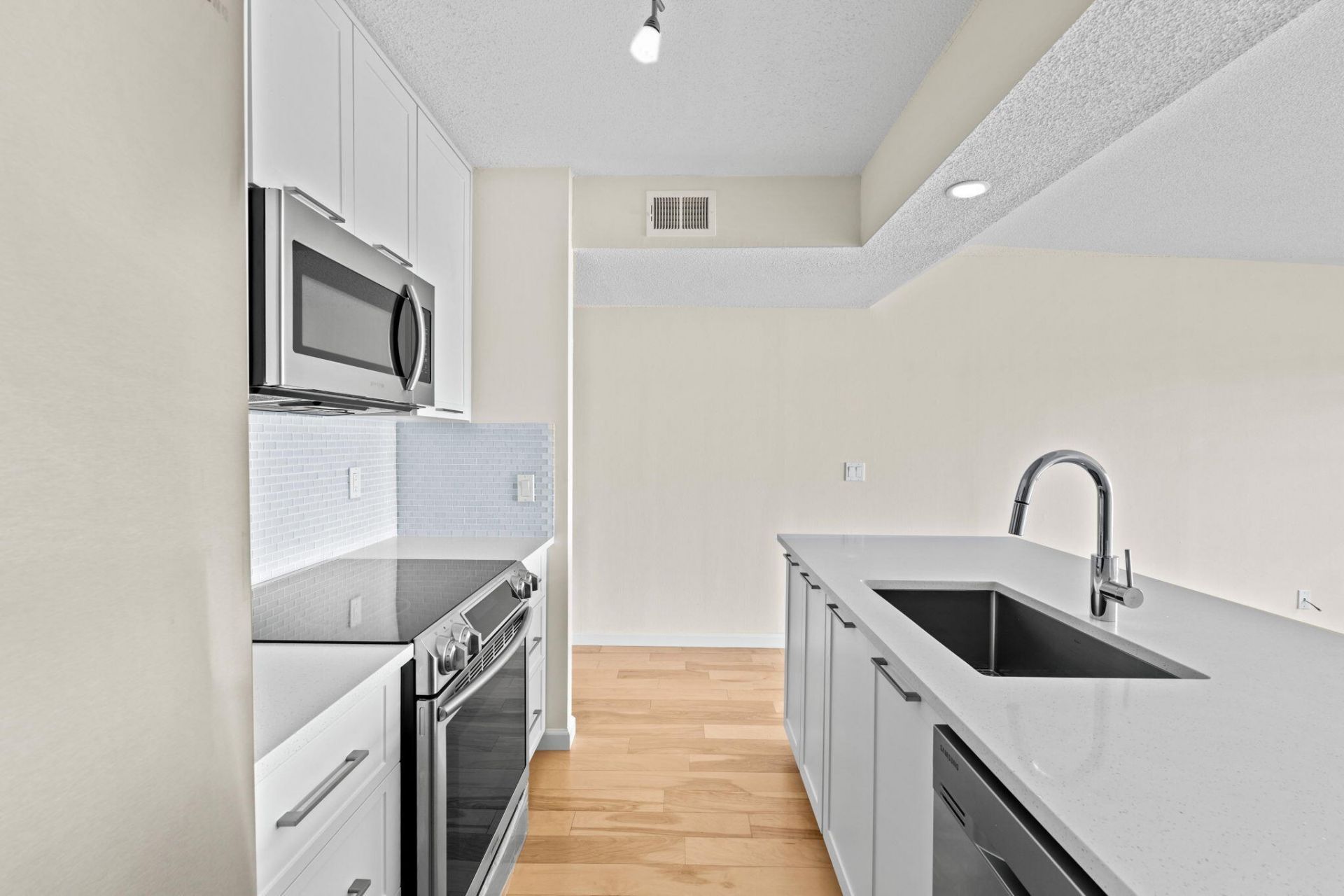 286 Cypress Point Drive, Palm Beach Gardens, FL 33418 Photo