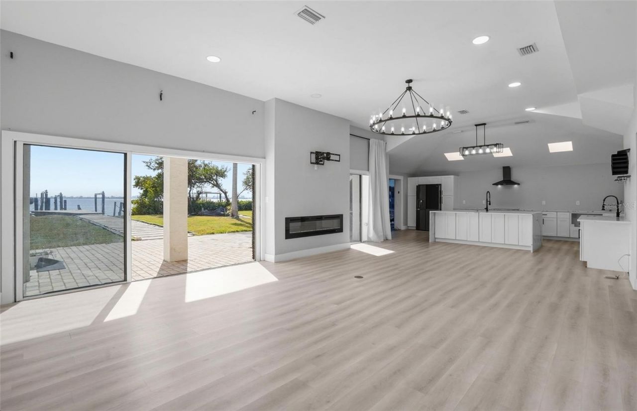 10218 46th Avenue W, Bradenton, FL 34210 Photo