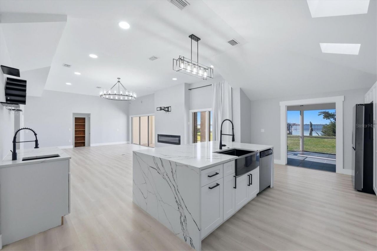 10218 46th Avenue W, Bradenton, FL 34210 Photo