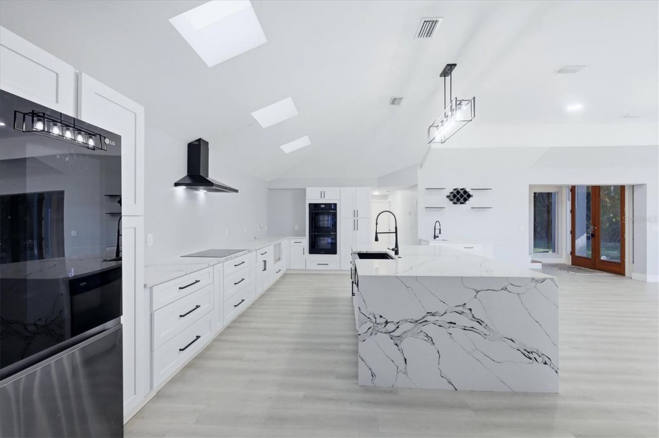 10218 46th Avenue W, Bradenton, FL 34210 Photo