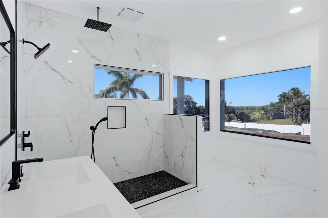 10218 46th Avenue W, Bradenton, FL 34210 Photo