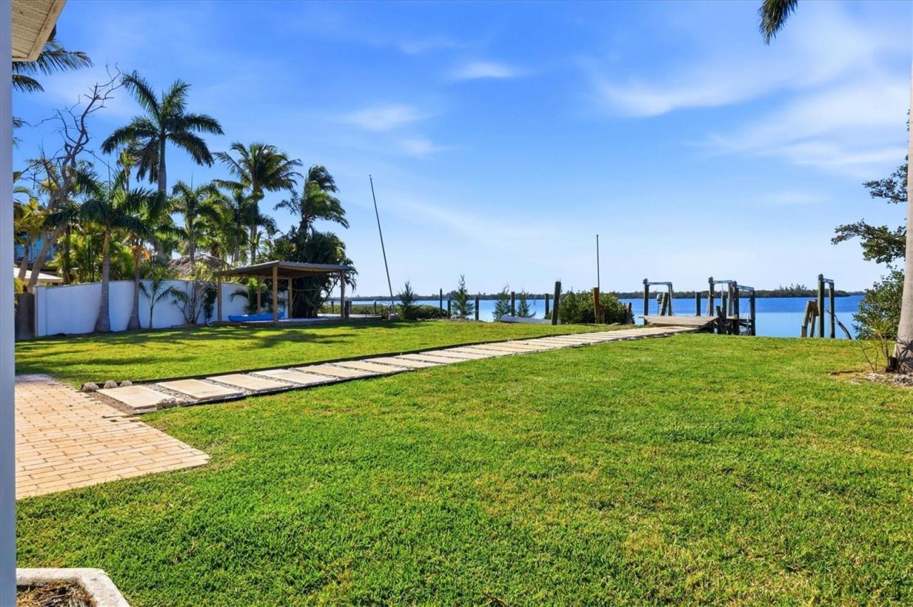 10218 46th Avenue W, Bradenton, FL 34210 Photo