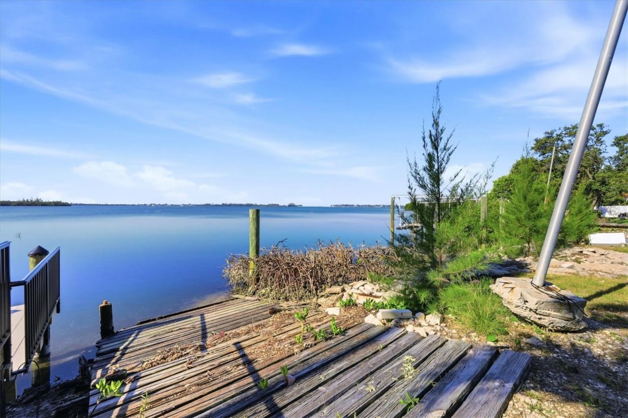 10218 46th Avenue W, Bradenton, FL 34210 Photo