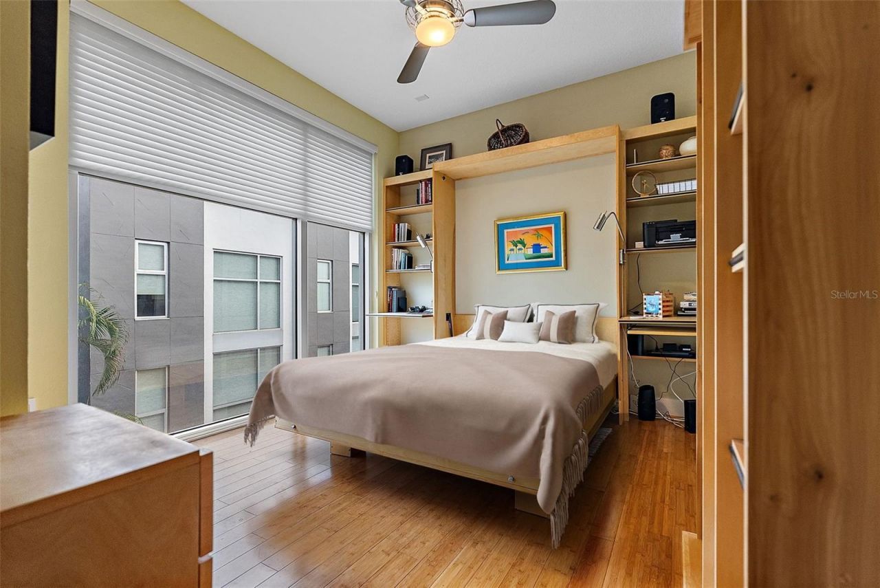 325 5th Avenue S, Unit 10, Saint Petersburg, FL 33701 Photo