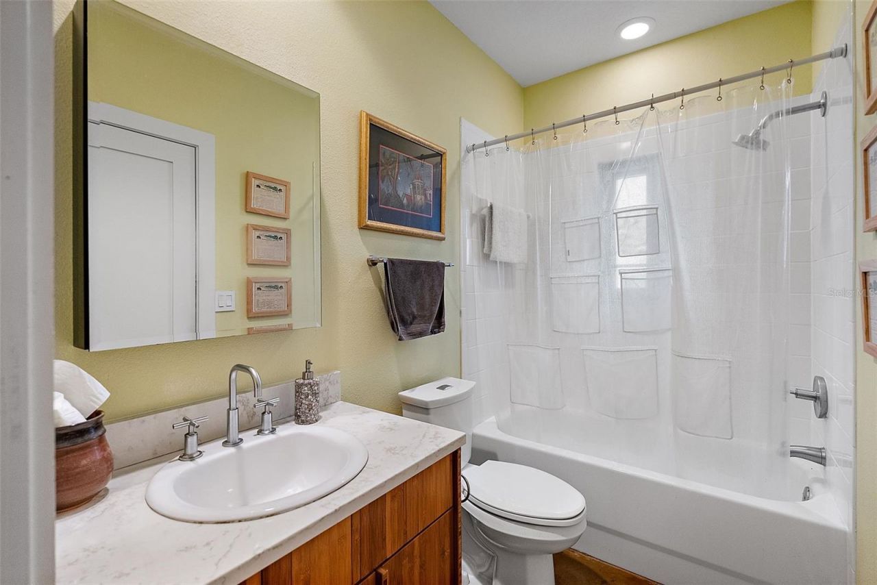 325 5th Avenue S, Unit 10, Saint Petersburg, FL 33701 Photo