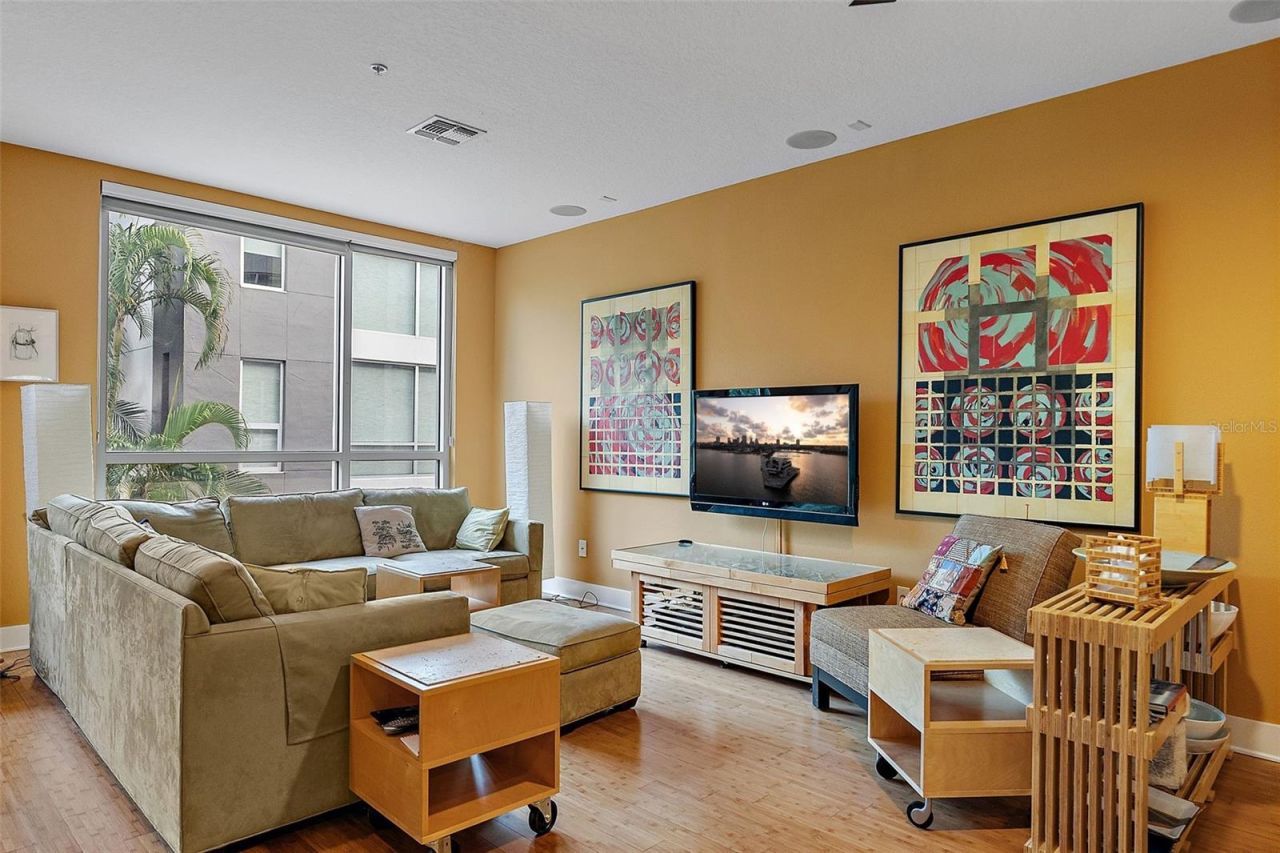 325 5th Avenue S, Unit 10, Saint Petersburg, FL 33701 Photo