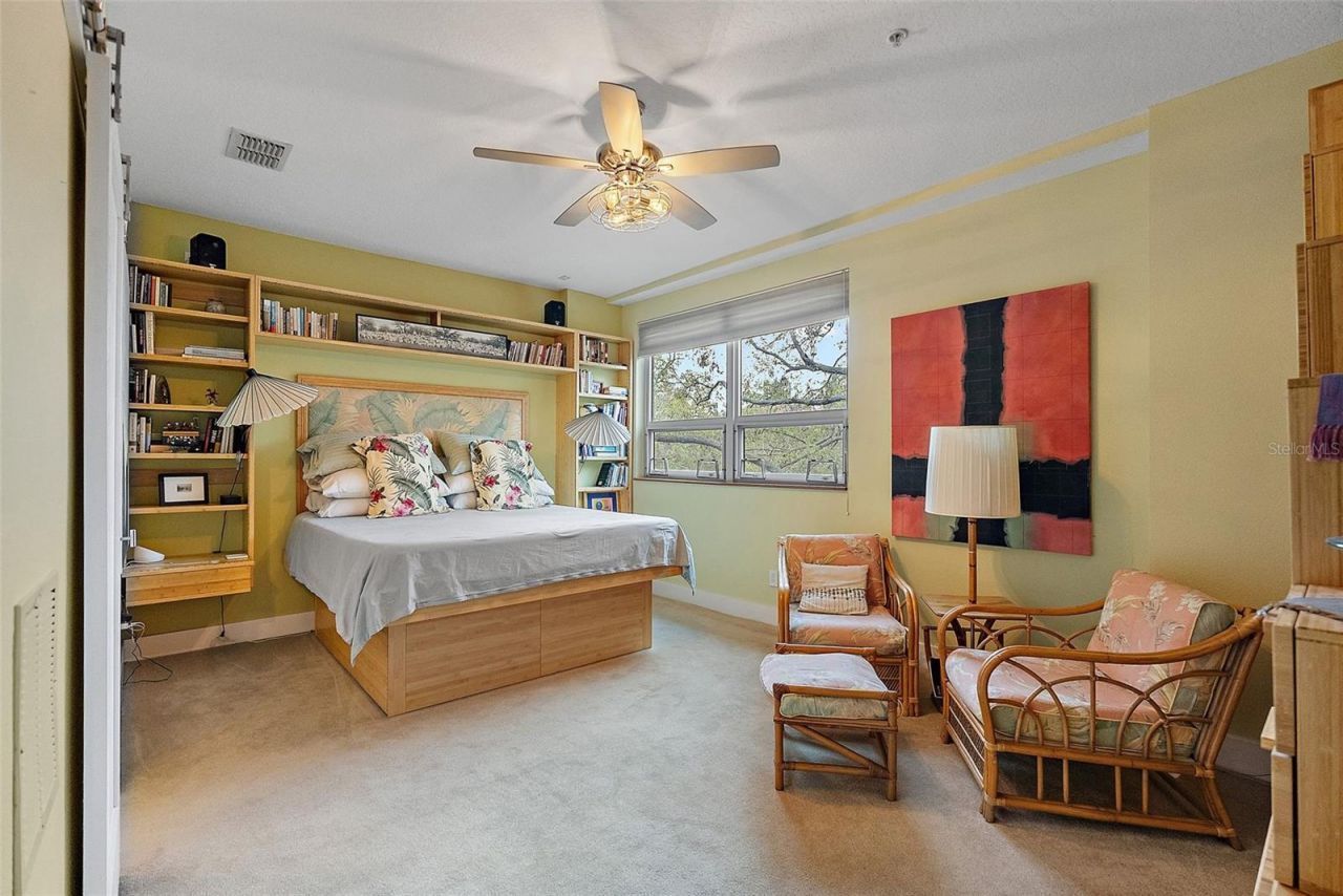 325 5th Avenue S, Unit 10, Saint Petersburg, FL 33701 Photo