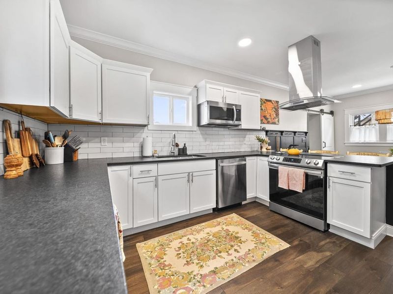 1924 Sullivant Avenue, Columbus, OH 43223 Photo 16