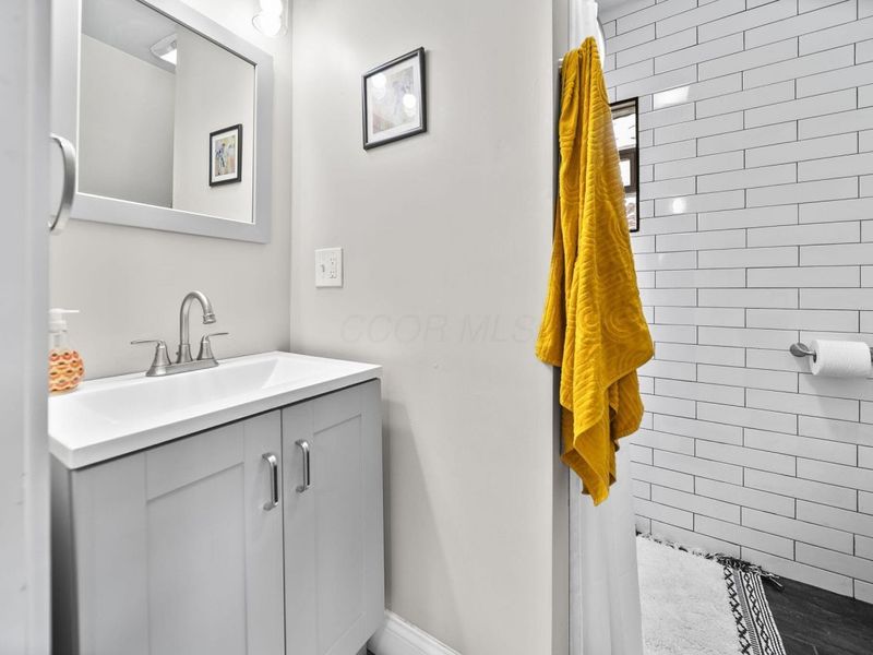 1924 Sullivant Avenue, Columbus, OH 43223 Photo 24