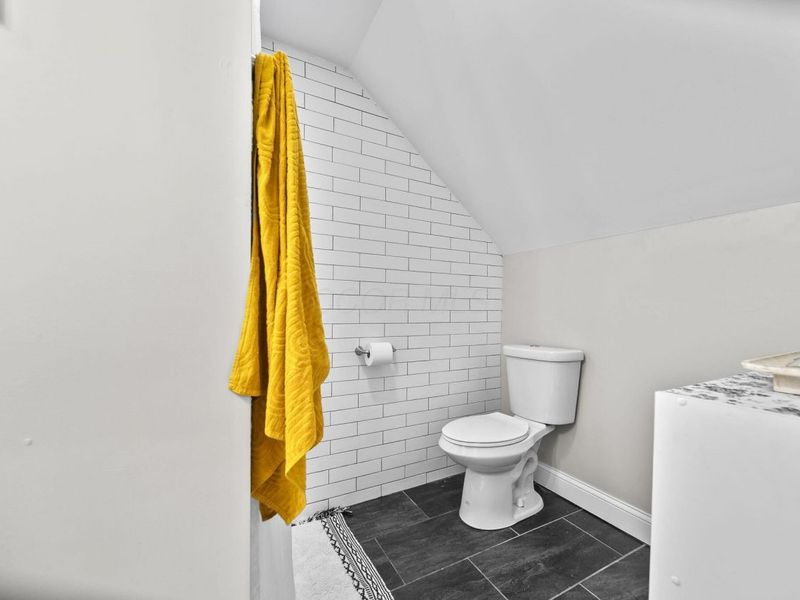 1924 Sullivant Avenue, Columbus, OH 43223 Photo 25