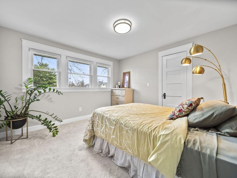 1924 Sullivant Avenue, Columbus, OH 43223 Photo 32