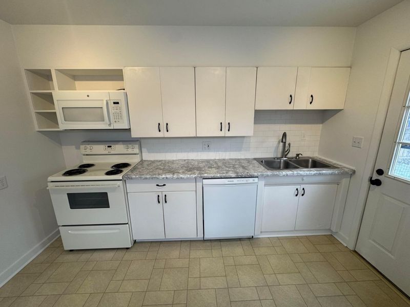 468 E Lincoln Avenue, Columbus, OH 43214 Photo 2