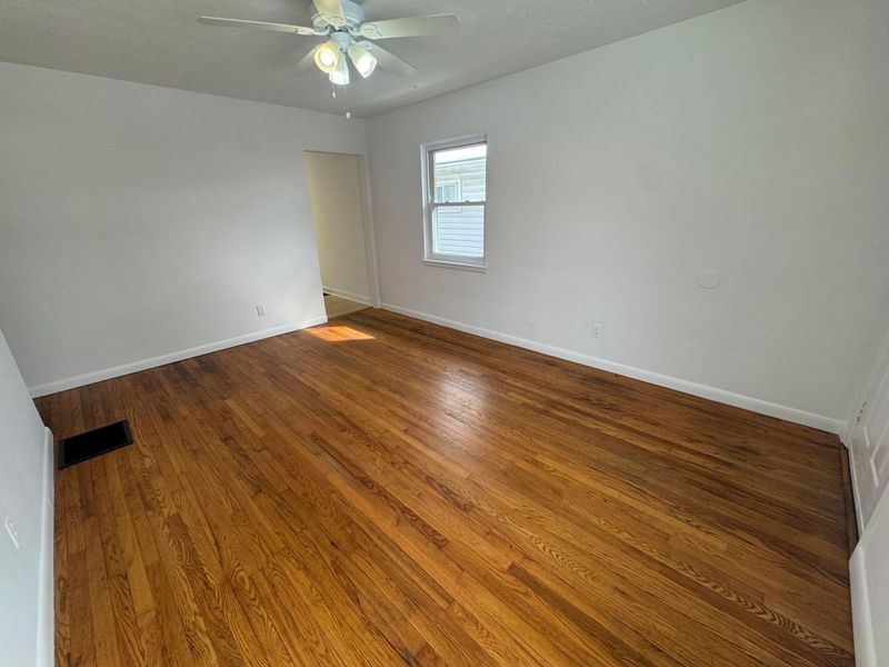 468 E Lincoln Avenue, Columbus, OH 43214 Photo 6