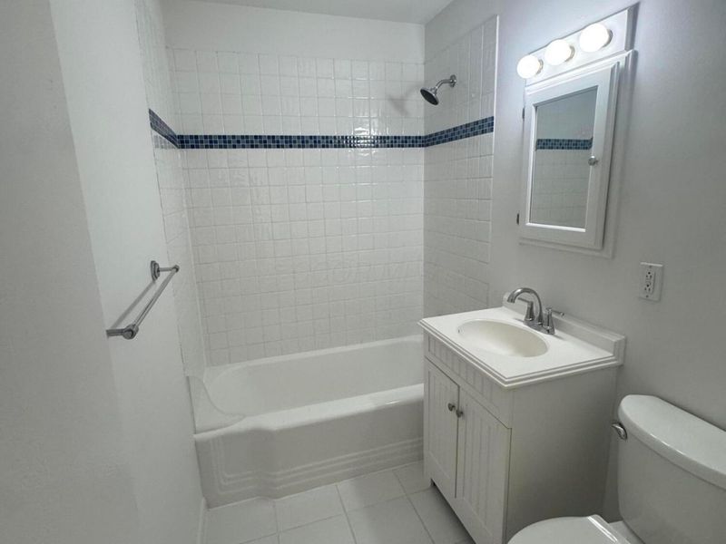 468 E Lincoln Avenue, Columbus, OH 43214 Photo 8