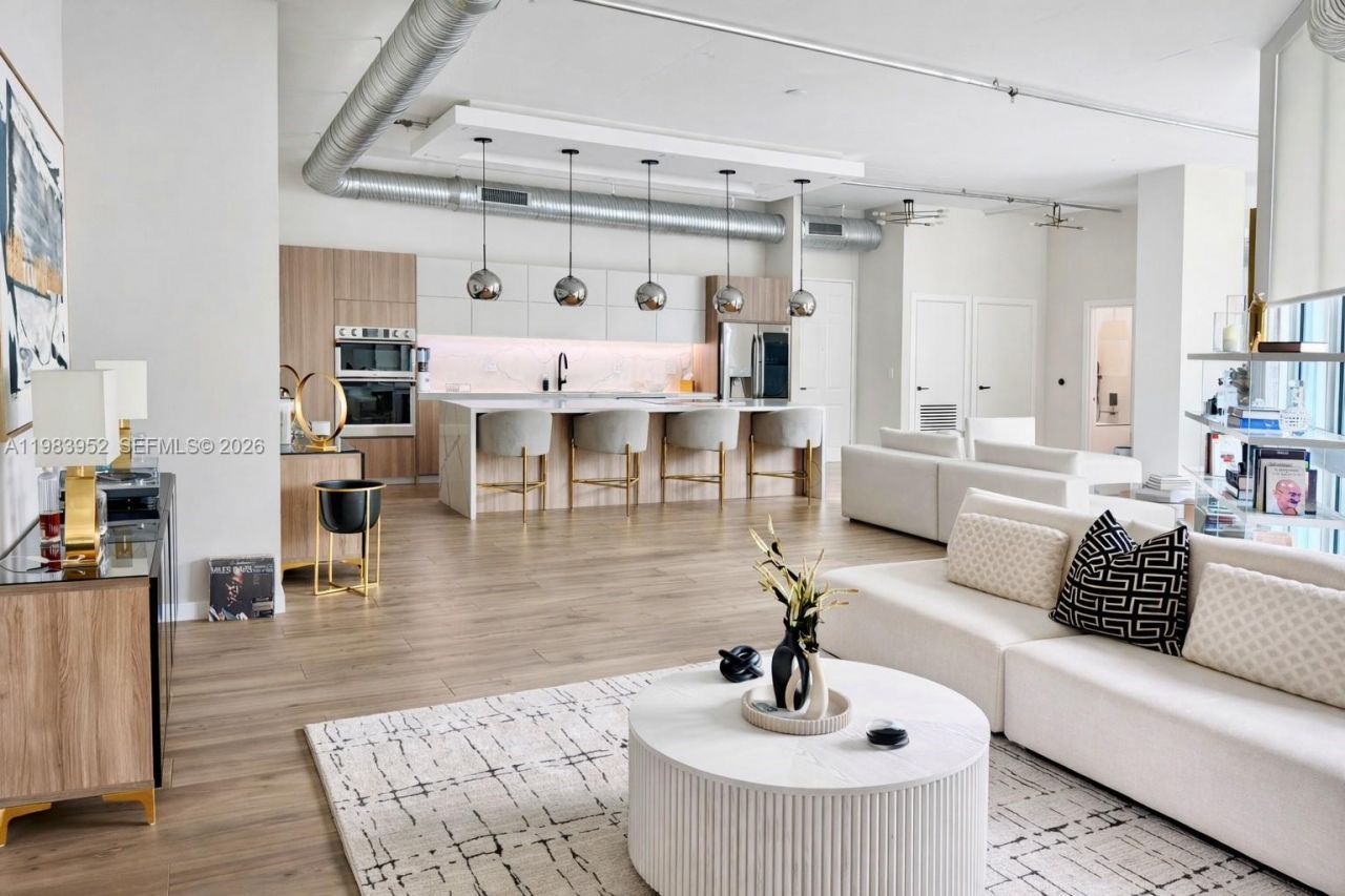 2100 Van Buren St , Unit 214, Hollywood, FL 33020 Photo