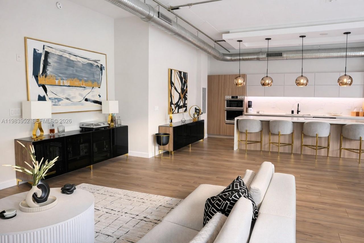 2100 Van Buren St , Unit 214, Hollywood, FL 33020 Photo