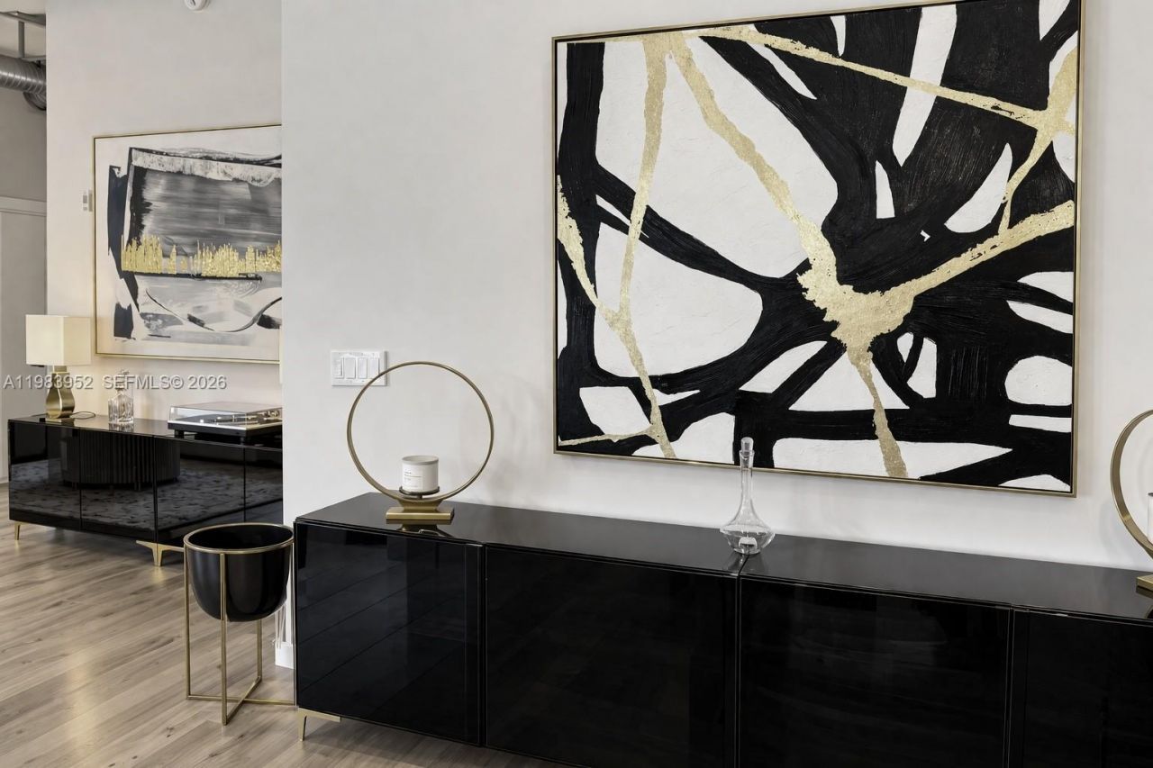 2100 Van Buren St , Unit 214, Hollywood, FL 33020 Photo