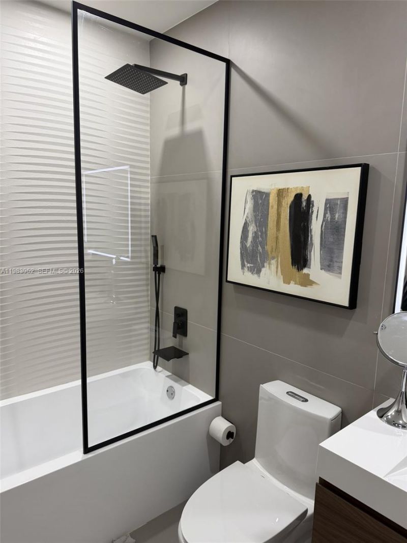 2100 Van Buren St , Unit 214, Hollywood, FL 33020 Photo