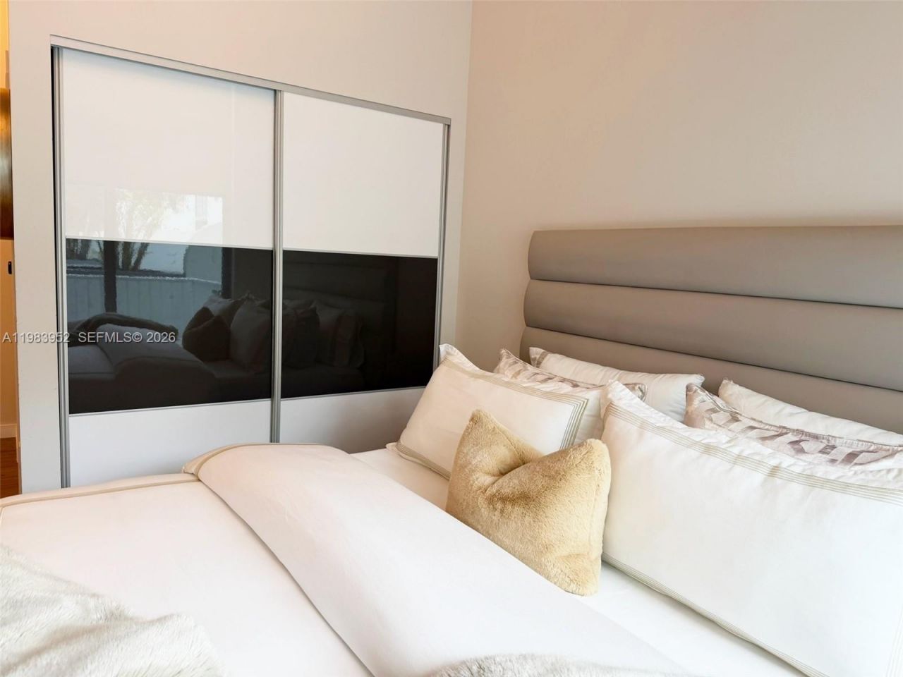 2100 Van Buren St , Unit 214, Hollywood, FL 33020 Photo