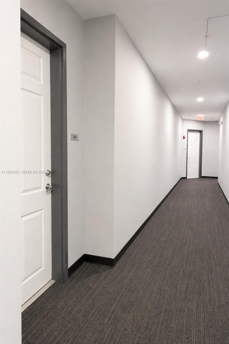 2100 Van Buren St , Unit 214, Hollywood, FL 33020 Photo