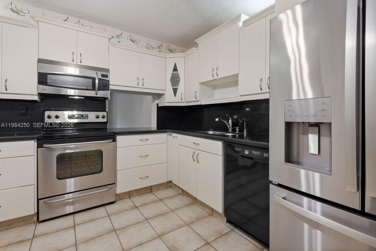 4965 E Sabal Palm Blvd , Unit 207, Tamarac, FL 33319 Photo