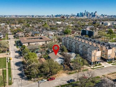 735 W 10th Street, Dallas, TX 75208