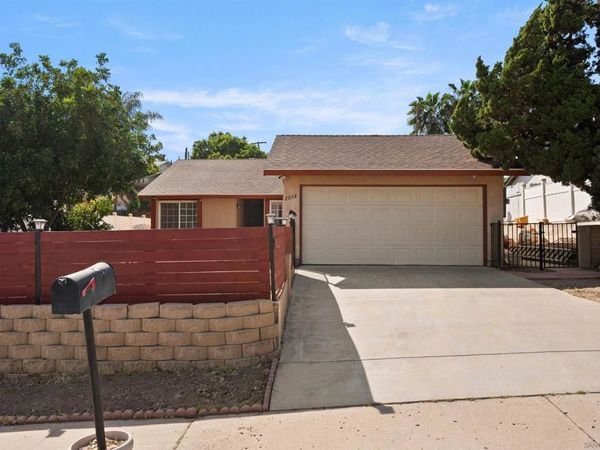 2038 Siegle Dr, Lemon Grove, CA 91945