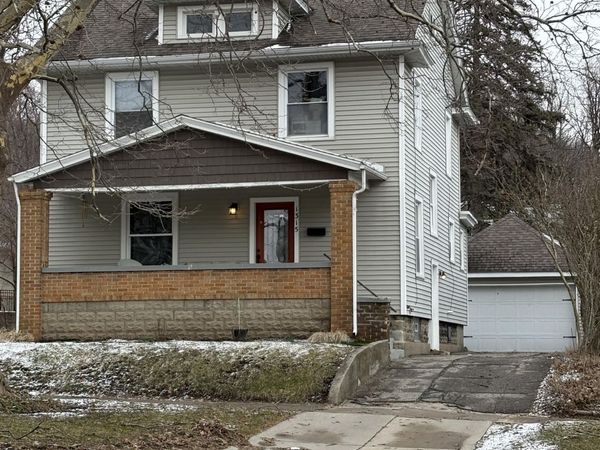 1315 Lake Michigan Drive NW, Grand Rapids, MI 49504