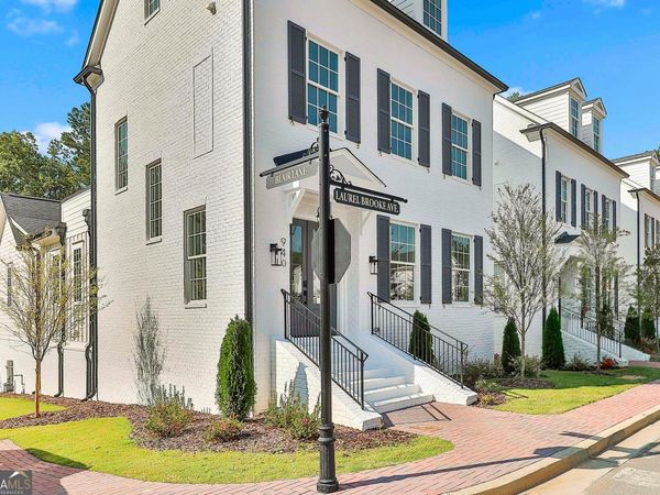 940 Laurel Brooke Avenue, Peachtree City, GA 30269