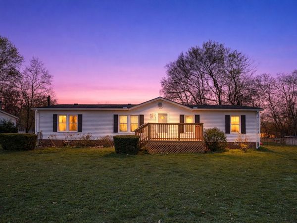 201 Orchard Ln , Bell Buckle, TN 37020