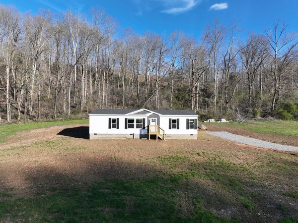 3340 Wixtown rd , Westmoreland, TN 37186