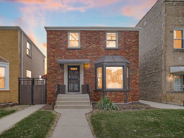 2831 N Austin Avenue, Chicago, IL 60634