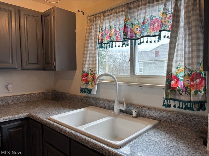 1407 Elm Street, Cambridge, OH 43725 Photo 23