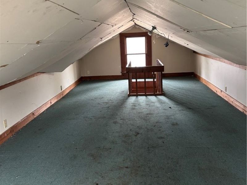 1407 Elm Street, Cambridge, OH 43725 Photo 8