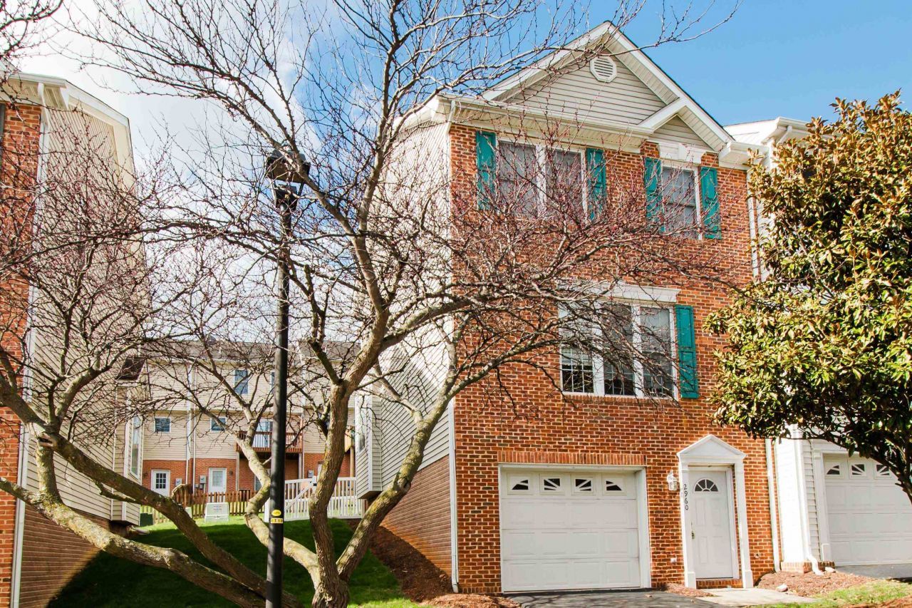 2960 CRYSTAL SPRING LN primary photo