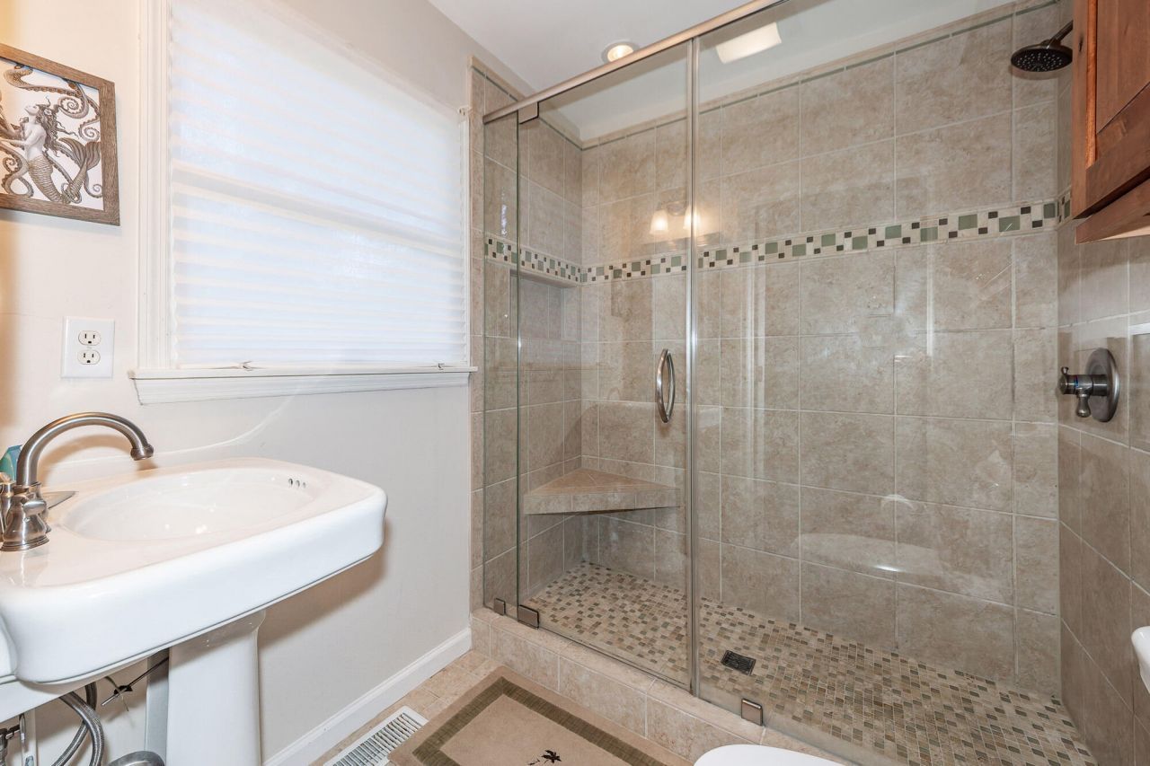 3007 Hartnett Boulevard Photo 38