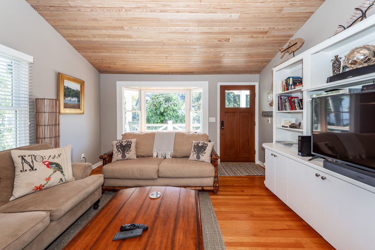 3007 Hartnett Boulevard Photo 7