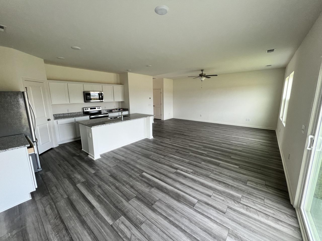 1018 Carriage Wood Circle Photo 3