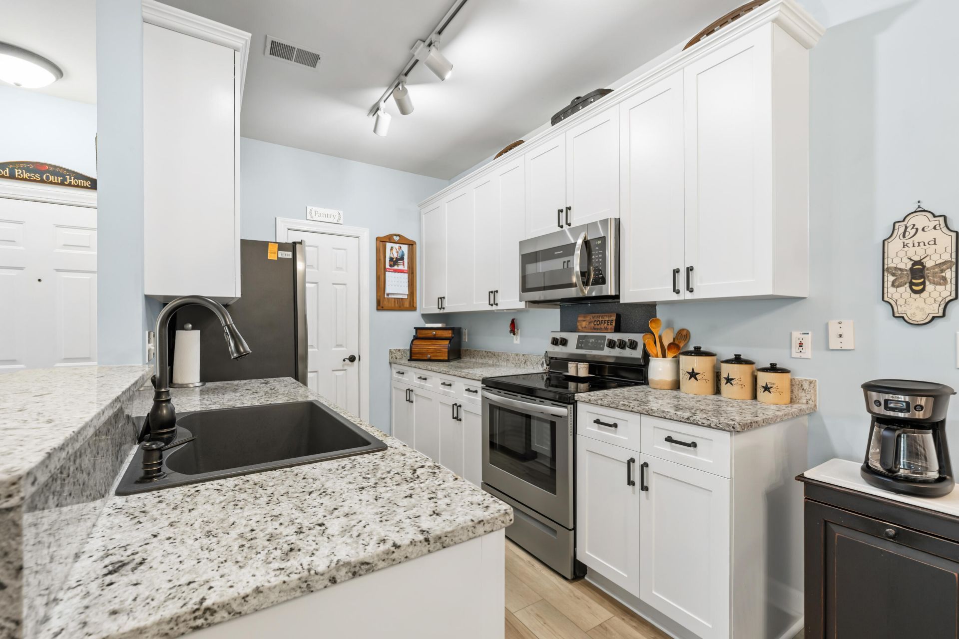 1675 Camfield Lane Photo 10