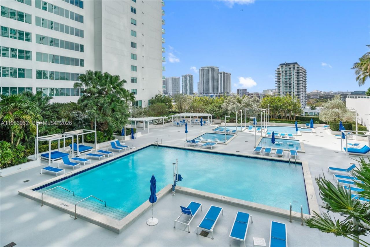 1800 N Bayshore Dr, Unit 1208, Miami, FL 33132 Photo