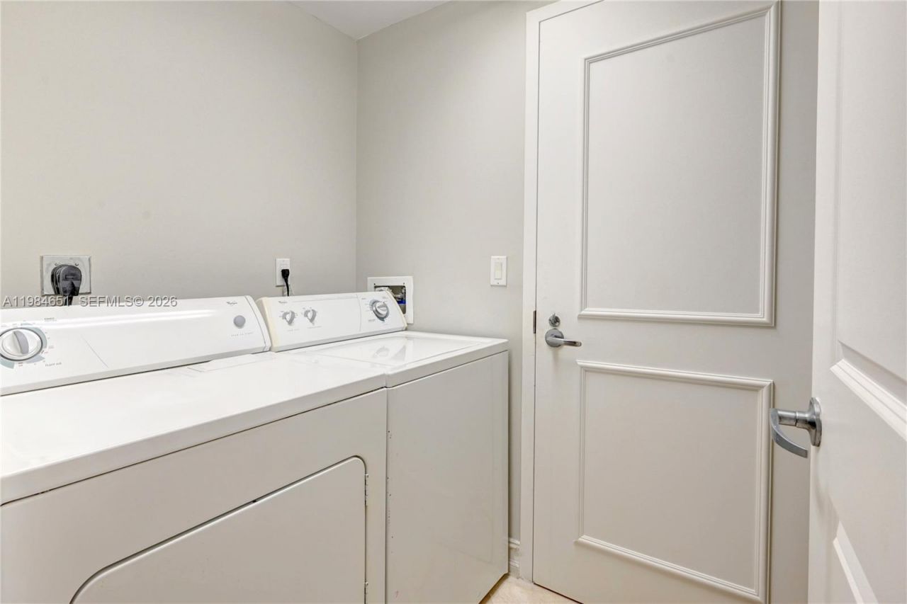 3101 S Ocean Dr , Unit 3203, Hollywood, FL 33019 Photo