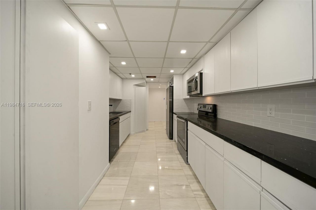 10175 Collins Ave , Unit 807, Bal Harbour, FL 33154 Photo